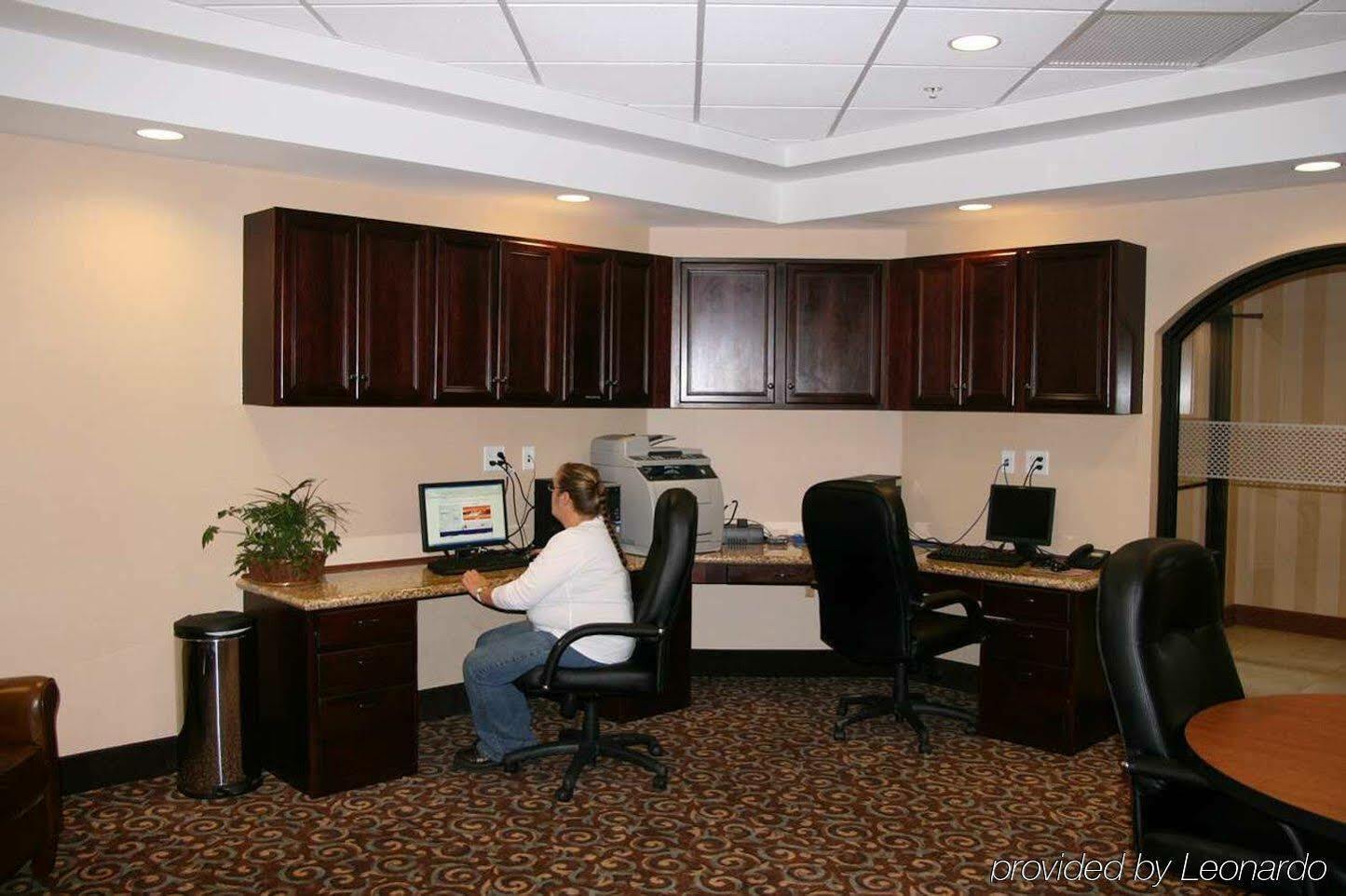 Hampton Inn Watertown Kemudahan gambar